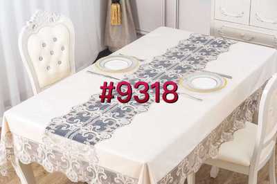 Скатерть Blumarine Велюровая с батистовыми кружевами  Прайм